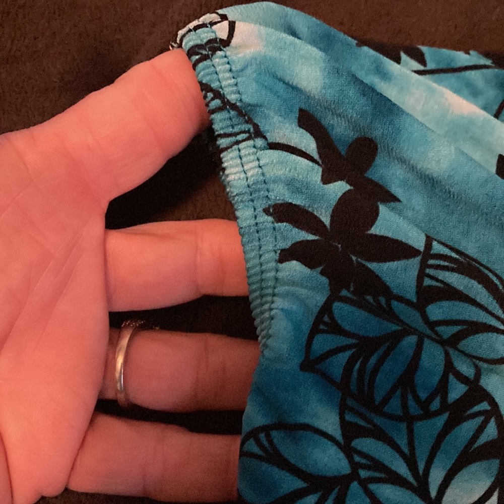 Top - Picture 3 of 6